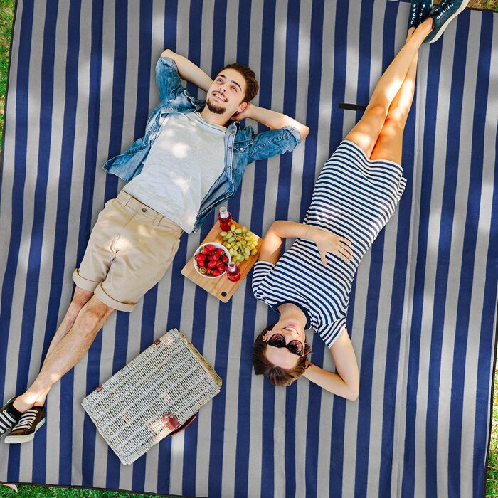 Relaxdays XXL Picknickdecke, 200x200, Fleece Stranddecke, wärmeisoliert, wasserdicht, Badedecke, Tragegriff, blau-grau