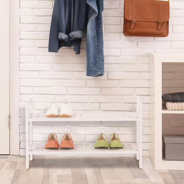 Relaxdays Schuhregal stapelbar, Schuhablage mit 2 Etagen, Walnuss, Landhaus, bis zu 6 Paar Schuhe, HBT 41x69x27 cm, weiß 1 Stück