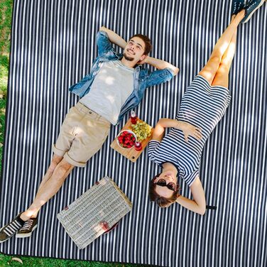 Relaxdays XXL Picknickdecke, 200 x 200 cm, Fleece Stranddecke, wärmeisoliert, wasserdicht, Tragegriff, blau/grau/weiß