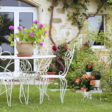Relaxdays Blumenständer Metall weiß