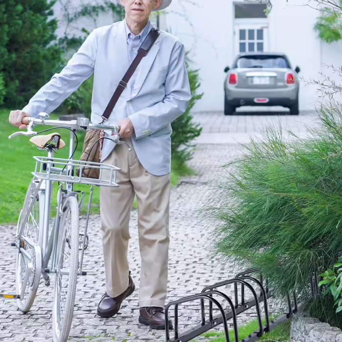 Relaxdays Schwarzer Fahrradständer für 4 Fahrräder