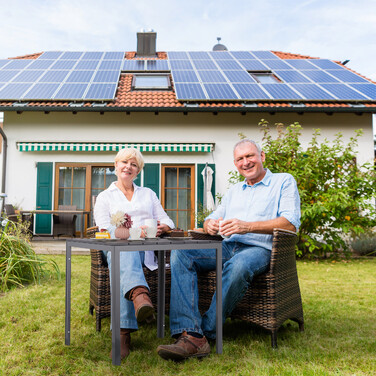 Relaxdays Grauer Gartentisch in Holzoptik