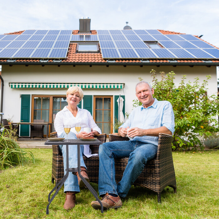 Relaxdays Gartentisch in grauer Rattan-Optik
